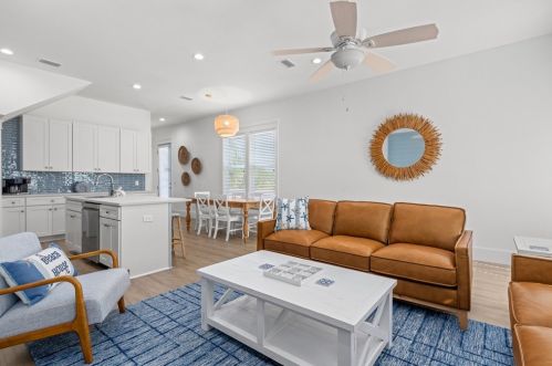 200 Pne Ave, Saint George Island FL  32328-2805 exterior