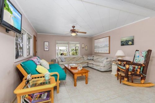 4995 Curlew Dr, Saint James City FL  33956-2826 exterior