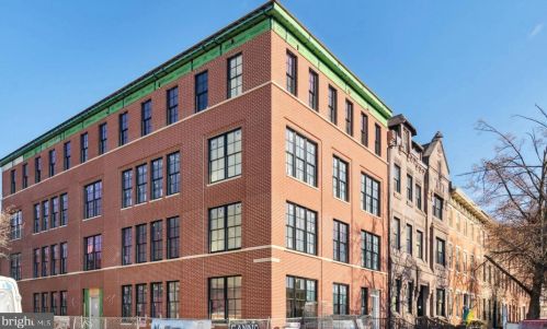 1921 Green St, Philadelphia PA 19130-3206 exterior