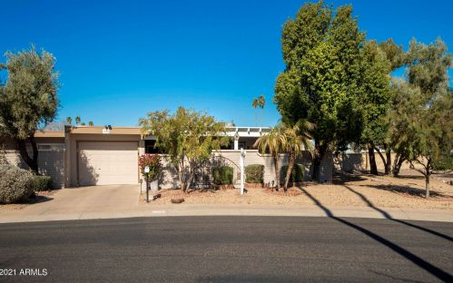 13226 Lake Forest Dr, Sun City, AZ 85351