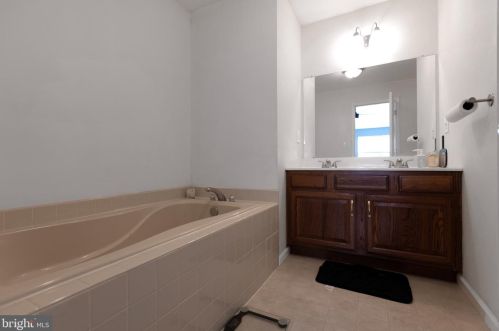 3938 Palmer Ct, Collegeville PA  19426-4811 exterior