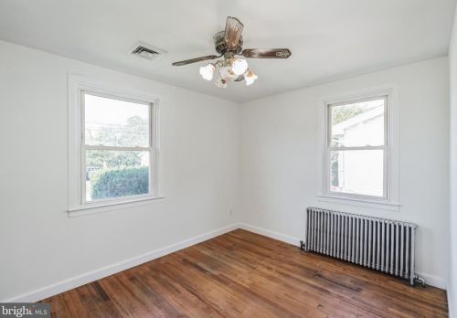 300 Highland Ter, Holmes PA  19043-1310 exterior