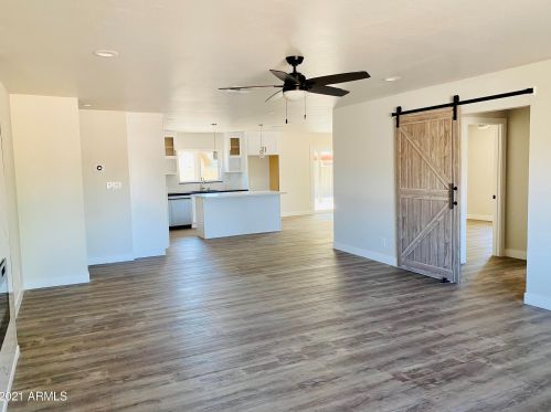 8108 Redwing Rd, Scottsdale AZ  85250-5650 exterior