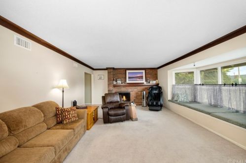 2717 Palmyra Ave, Orange CA 92869-4762 exterior