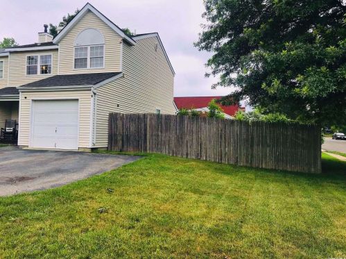 48 Cherry St, Central Islip, NY 11722-4141