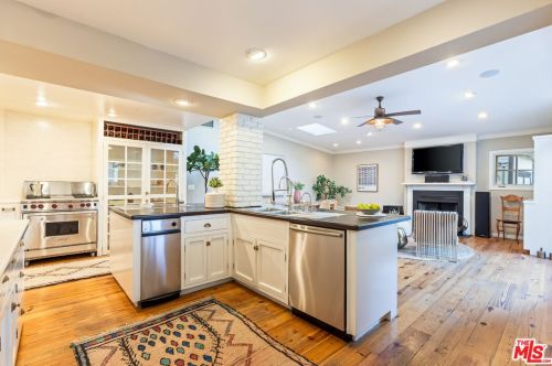 1125 Old Topanga Canyon Rd, Topanga CA  90290-3825 exterior