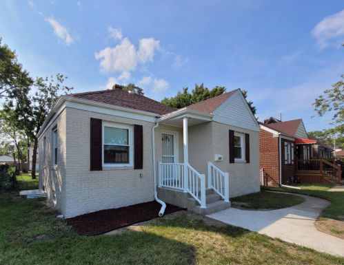 312 Ellsworth St, Gary, IN 46404-1046