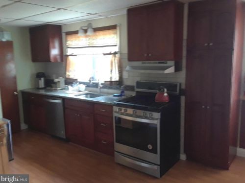 1334 Puritan Ave, West Deptford NJ  08096-1032 exterior