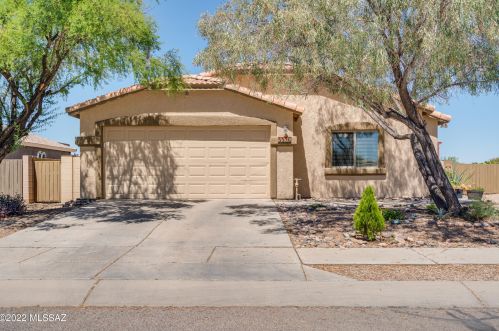 5536 Desert Redbud Dr, Tucson, AZ 85757-7503