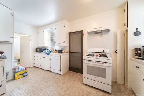 826 Obispo Ave, Long Beach CA  90804-5036 exterior