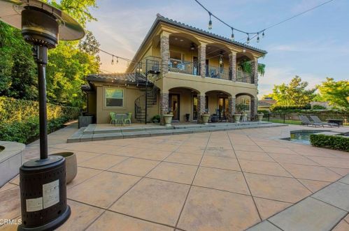 840 Fairway Dr, Bakersfield CA 93309-2416 exterior