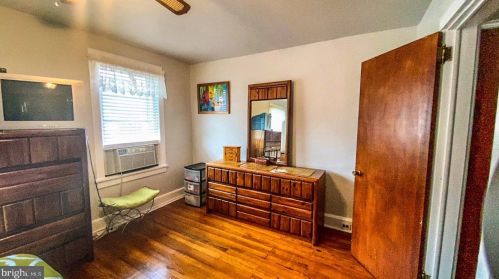 5036 Wayne Ave, Camden NJ  08110-1952 exterior