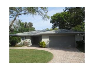 205 Palmetto Ln, Largo, FL 33770-4015