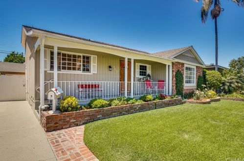 6464 Los Arcos St, Long Beach, CA 90815-2344