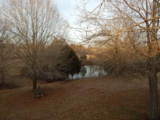 1850 Jones Crk Rd, Dickson TN  37055-6033 exterior