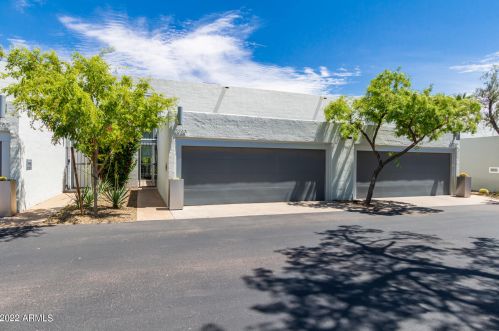 3263 Camelback Rd, Phoenix, AZ 85017-3029