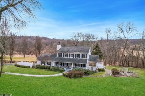 18 Dennis Rd, Lafayette NJ  07848-3153 exterior