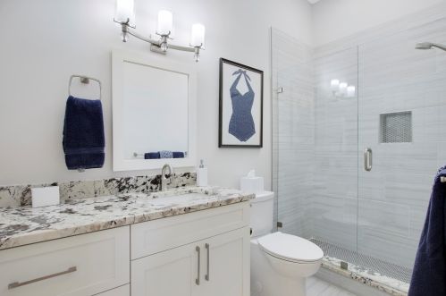 966 Bear Island Cir, West Palm Beach FL  33409-2062 exterior