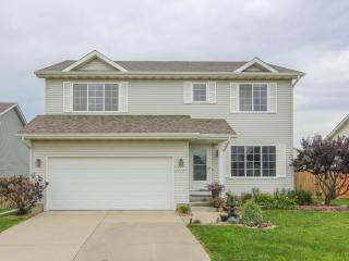 1112 47th Cir, Ankeny, IA 50023-8267