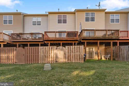 15614 John Diskin Cir, Woodbridge VA  22191-6538 exterior
