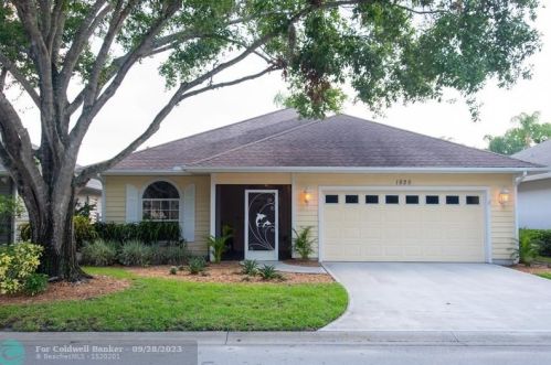 1825 Eden Ct, Vero Beach, FL 32962-7346
