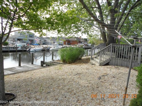 602 Ranger Dr, Lacey NJ  08731-1901 exterior