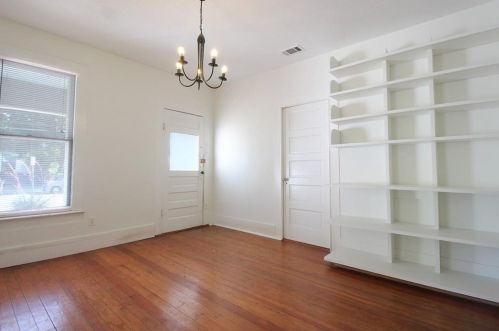 605 Annie St, Austin TX  78704-4101 exterior