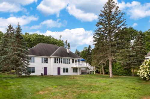 101 Lake Shore Rd, Salem, NH 03079-1975
