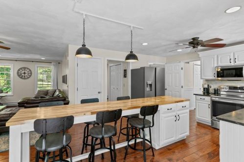 55 Linden Ln, West Greenwich RI  02817-2169 exterior