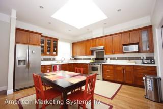 738 Baker St, San Francisco CA  94115-4305 exterior