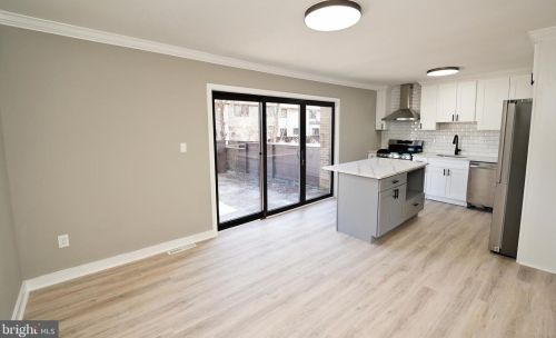 164 Canterbury Ct, East Windsor NJ 08520-5509 exterior