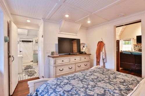 212 Riverside Ave, Ben Lomond CA  95005-9588 exterior