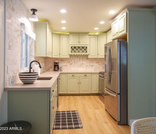 6332 13th Pl, Phoenix AZ  85014-1423 exterior