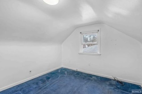 284 Howell Rd, Englewood NJ  07631-2106 exterior