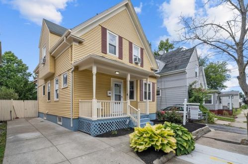 335 Bay View Ave, Providence, RI 02905-4103