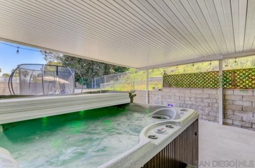 925 Finch St, El Cajon CA  92020-1428 exterior