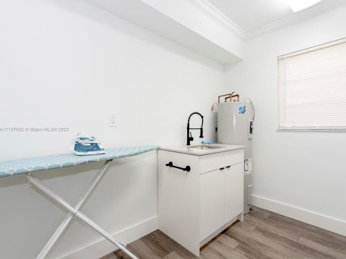 3540 34th Ave, Hollywood FL  33021-2509 exterior