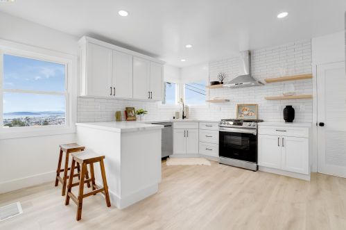 6549 Kensington Ave, Richmond CA  94805-1664 exterior