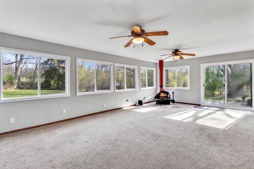 12802 Honey Ln, Waukesha, WI 53151-2653
