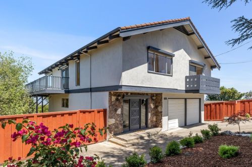 711 Hillcrest Way, Redwood City, CA 94062-3453