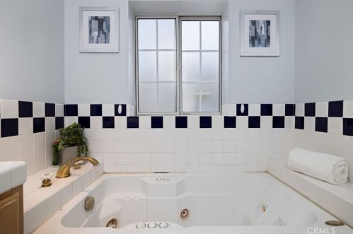 1101 Anderson Way, San Gabriel CA  91776-2919 exterior