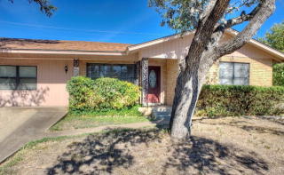 628 Galbraith Ave, Kerrville, TX 78028-3032
