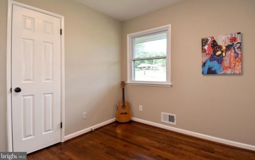 8913 Lagrange St, Lorton VA  22079-1626 exterior