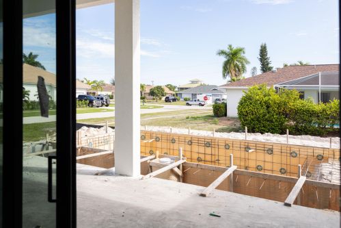 109 Cyrus St, Marco Island, FL 34145-4648