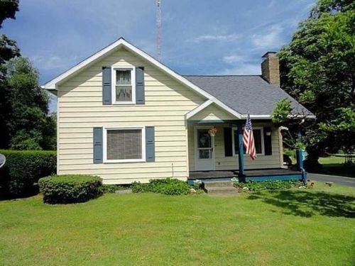 21742 Mosiertown Rd, Saegertown, PA 16433-2514