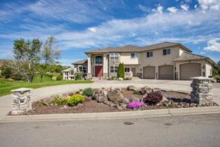 3675 Westridge Pl, Wenatchee, WA 98801-9628