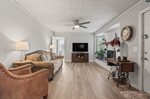 1512 Summerland Dr, Cayce-West Columbia SC  29033-2820 exterior