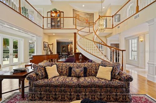 155 Oakleigh Ln, Maitland FL  32751-5838 exterior