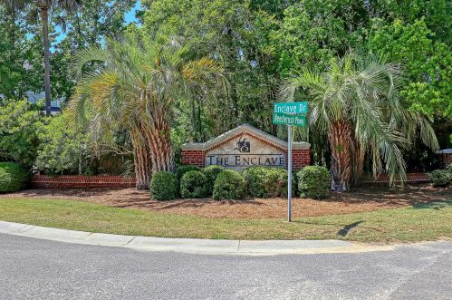 175 Oak Pt Lndg Dr, Mount Pleasant SC 29464-6279 exterior