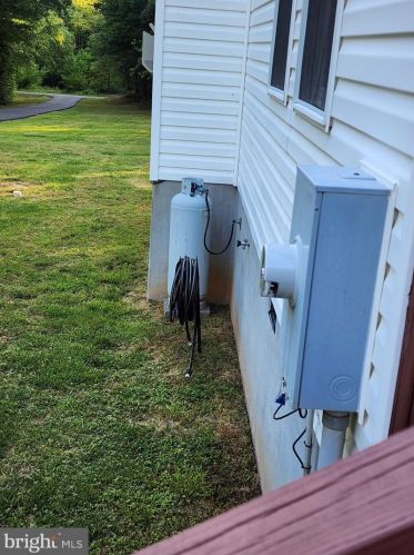 8736 Kentucky Springs Rd, Mineral VA  23117-4684 exterior